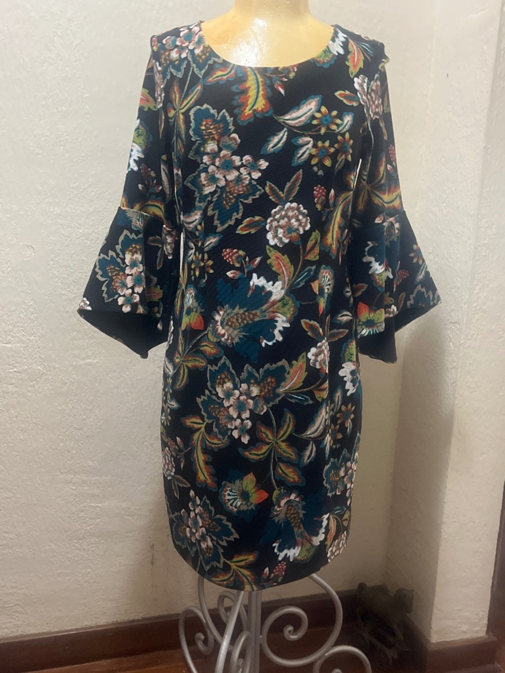 INC dress like new